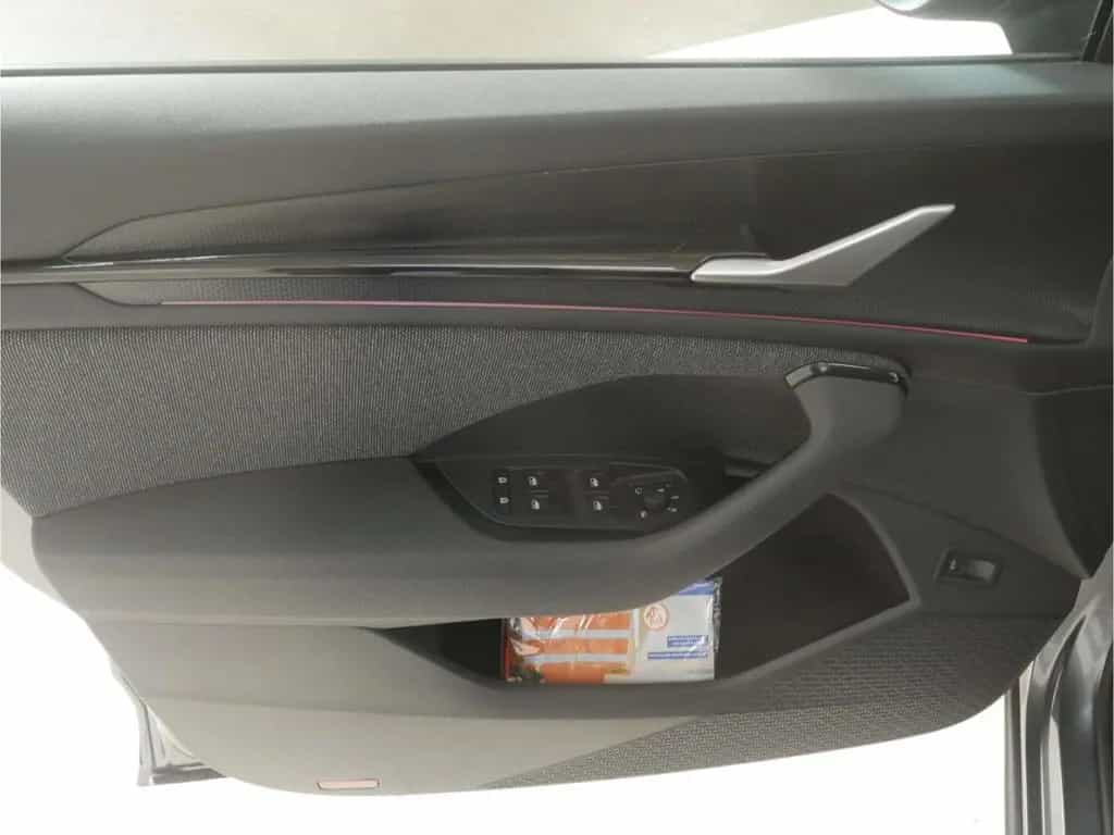 Skoda Kodiaq 2.0 TSI Selection DSG 7-Sitze/AHK/Pano 07/2025-photo-16