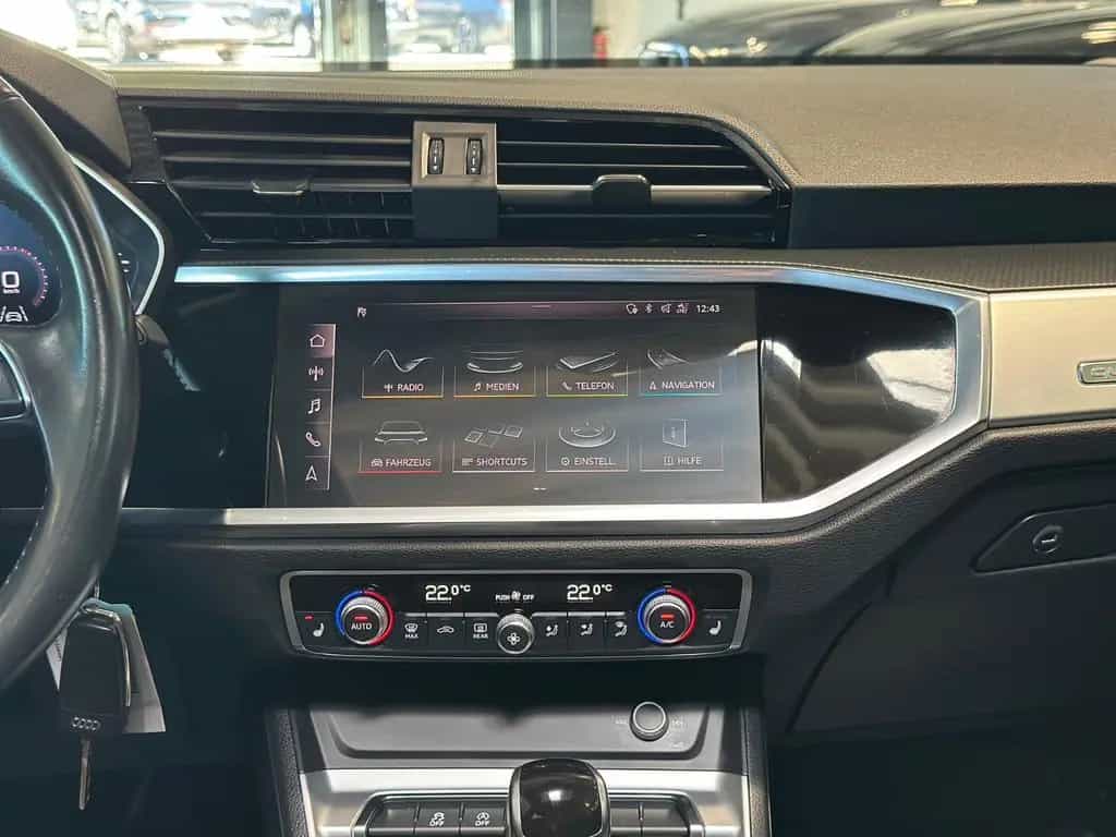 Audi Q3 40 TFSI quattro S tronic advanced 2.H/NAV/AHK 10/2020-photo-26