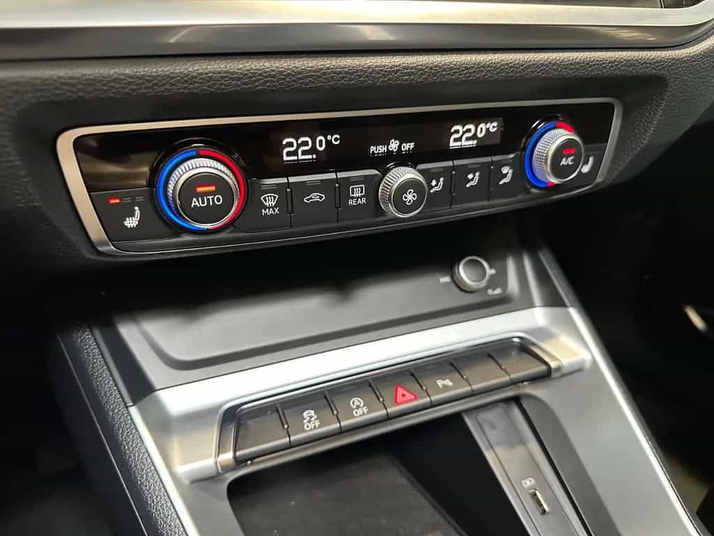 Audi Q3 40 TFSI quattro S tronic advanced 2.H/NAV/AHK 10/2020-photo-30