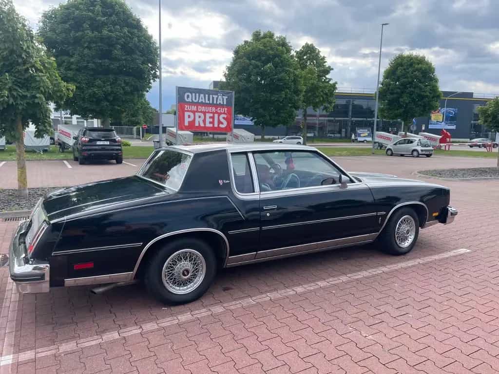 Oldsmobile Delta 88 05/1979-photo-11