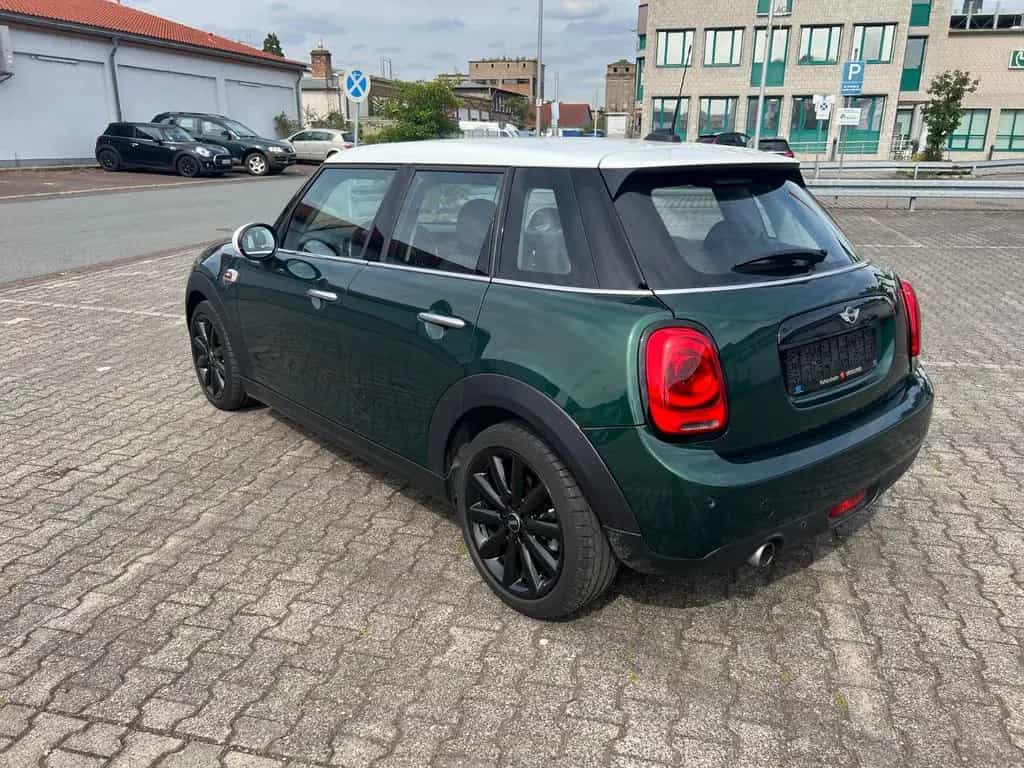 MINI Cooper Seven Seven 06/2017-photo-4