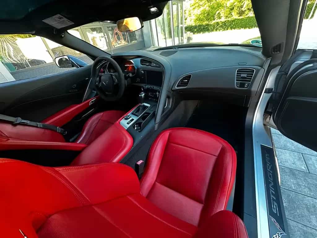 Corvette C7 6.2 V8 AT8 Stingray Coupe 3LT Stingray 3LT 07/2015-photo-2