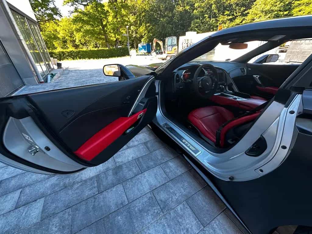 Corvette C7 6.2 V8 AT8 Stingray Coupe 3LT Stingray 3LT 07/2015-photo-5