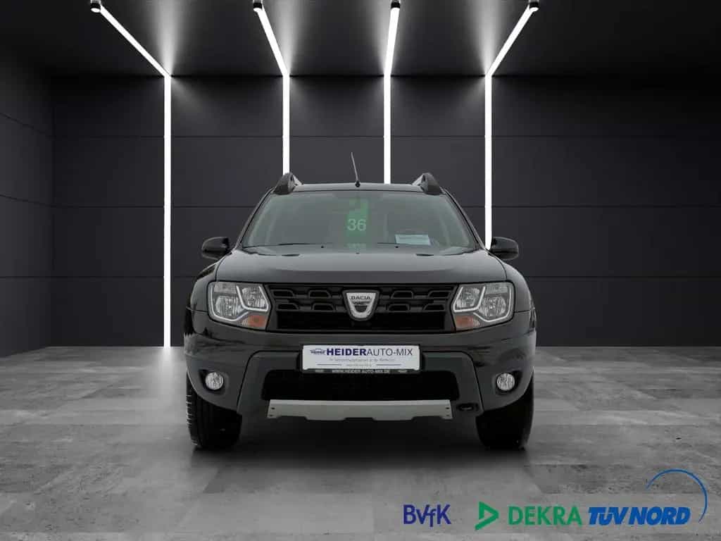 Dacia Duster Black Shadow NAVI|KAMERA|PDC|AHK|1.HAND 11/2017-photo-1