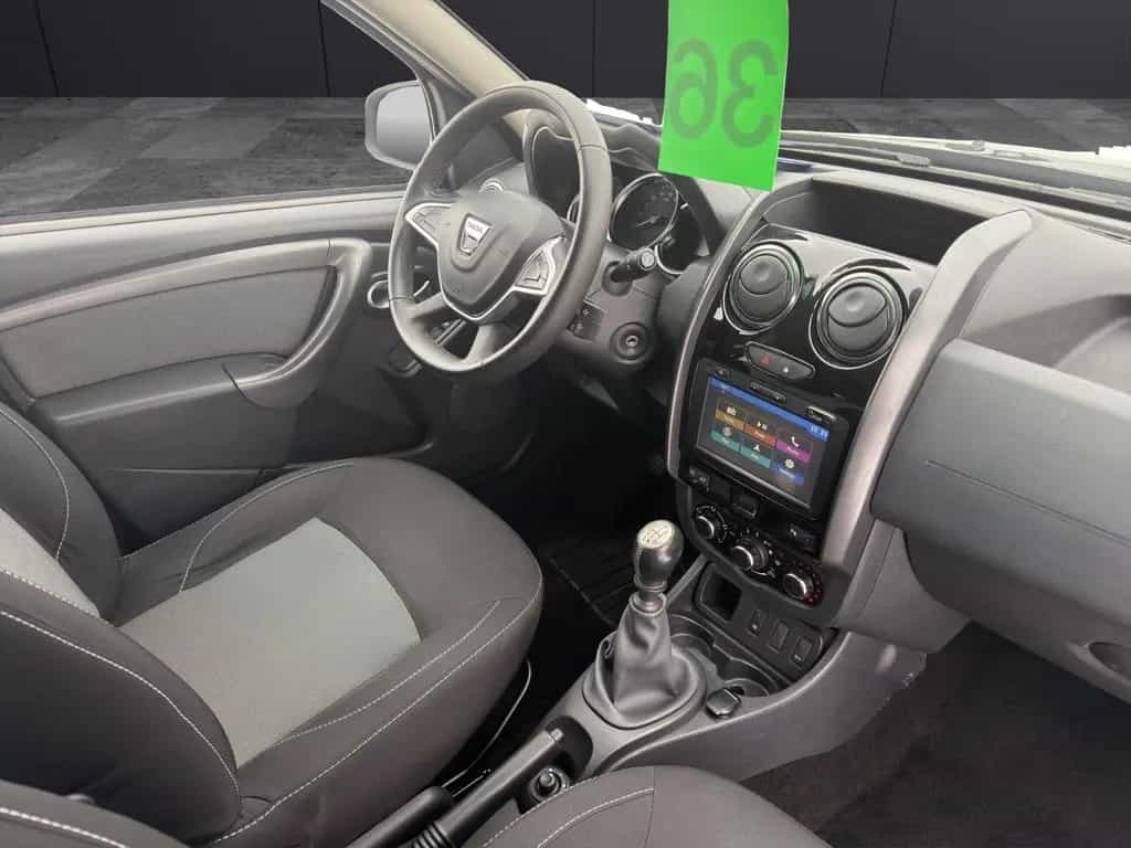 Dacia Duster Black Shadow NAVI|KAMERA|PDC|AHK|1.HAND 11/2017-photo-18
