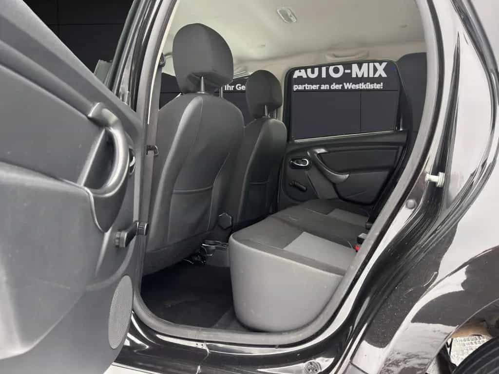 Dacia Duster Black Shadow NAVI|KAMERA|PDC|AHK|1.HAND 11/2017-photo-20