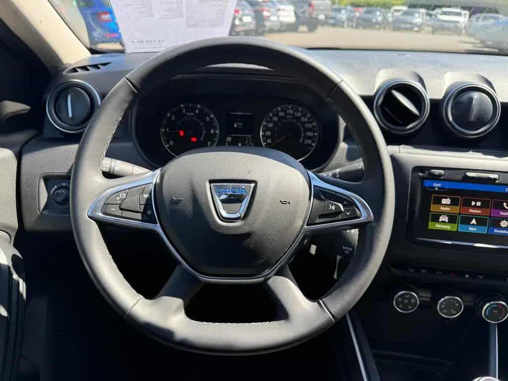Dacia Duster 1.6 SCe Prestige Allrad*AHK*Navi*SH 07/2019-photo-12