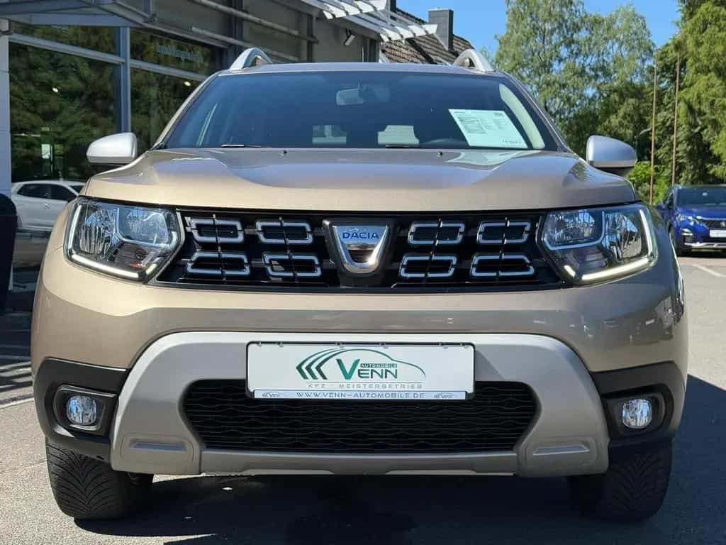 Dacia Duster 1.6 SCe Prestige Allrad*AHK*Navi*SH 07/2019-photo-2