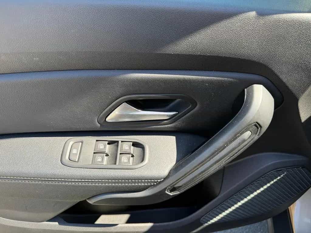 Dacia Duster 1.6 SCe Prestige Allrad*AHK*Navi*SH 07/2019-photo-8