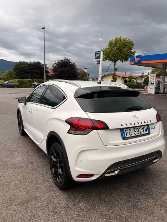 DS Automobiles DS4 Crossback BlueHDi 120 S&S EAT6 Sport Chic 03/2016-photo-2