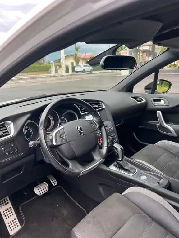 DS Automobiles DS4 Crossback BlueHDi 120 S&S EAT6 Sport Chic 03/2016-photo-4