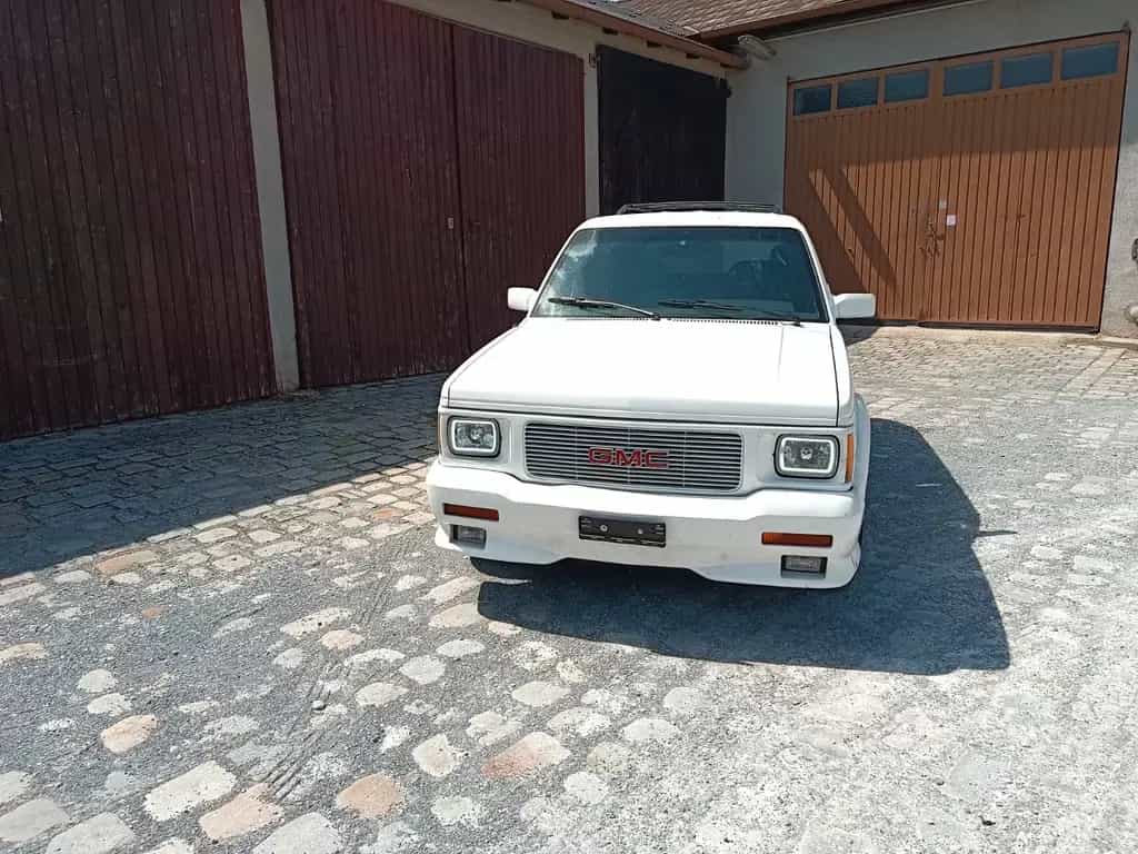 GMC Typhoon 12/1993-photo-1
