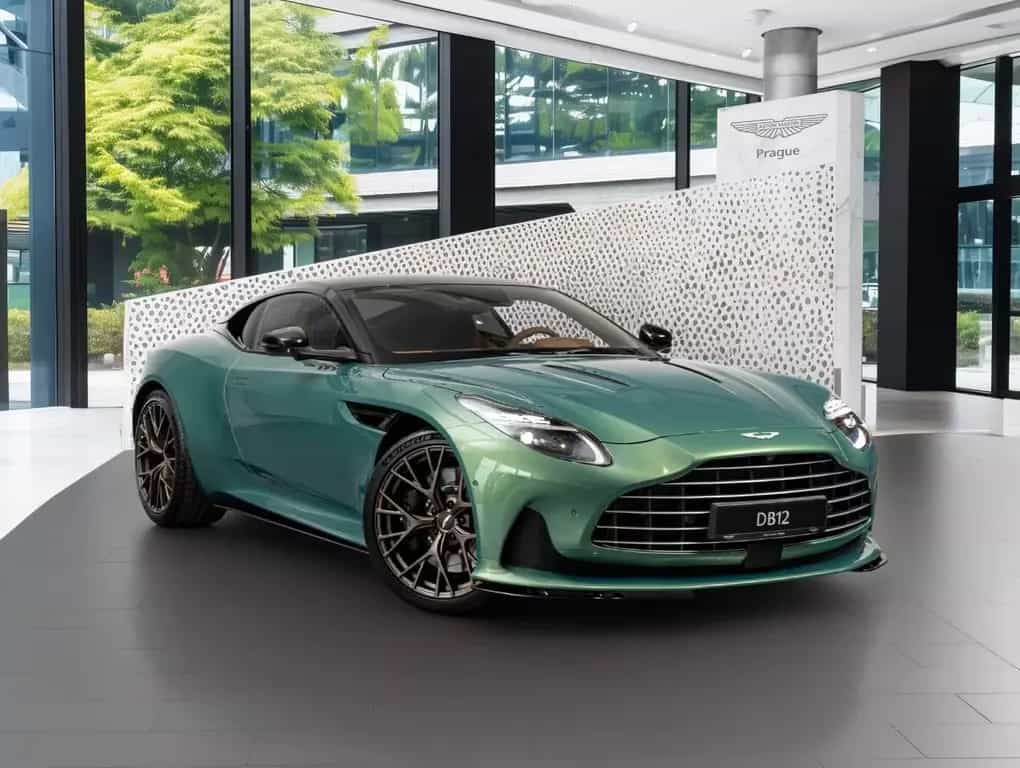 Aston Martin DB12 4.0 V8 null-photo-0
