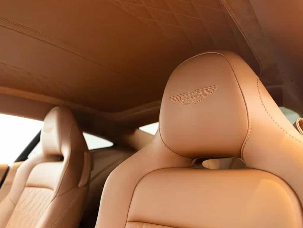 Aston Martin DB12 4.0 V8 null-photo-10