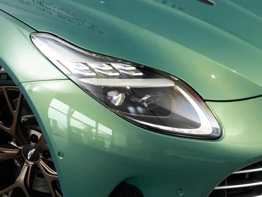 Aston Martin DB12 4.0 V8 null-photo-17