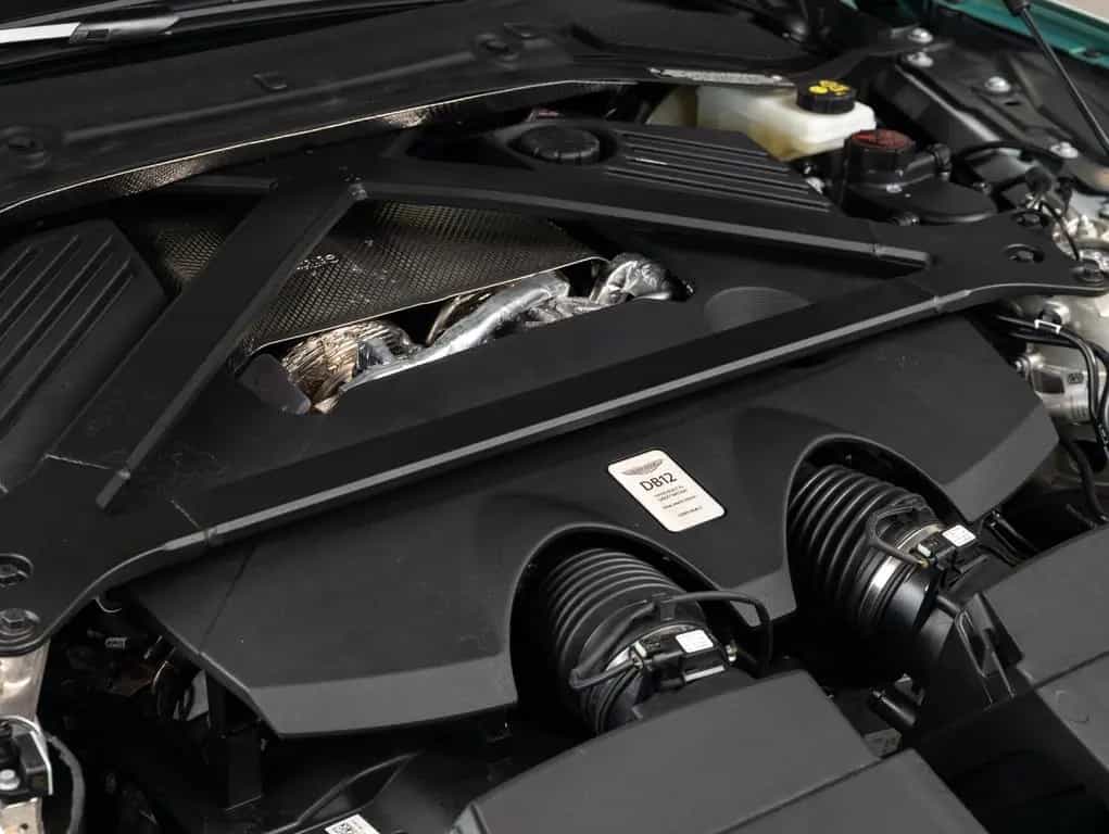 Aston Martin DB12 4.0 V8 null-photo-18