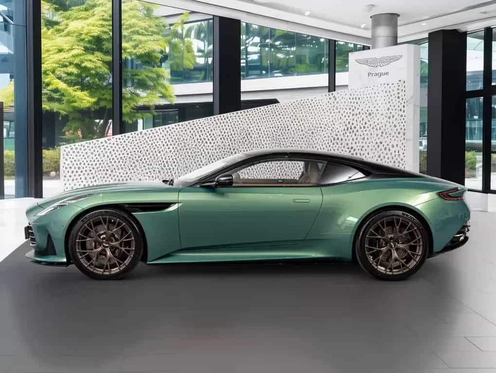 Aston Martin DB12 4.0 V8 null-photo-2