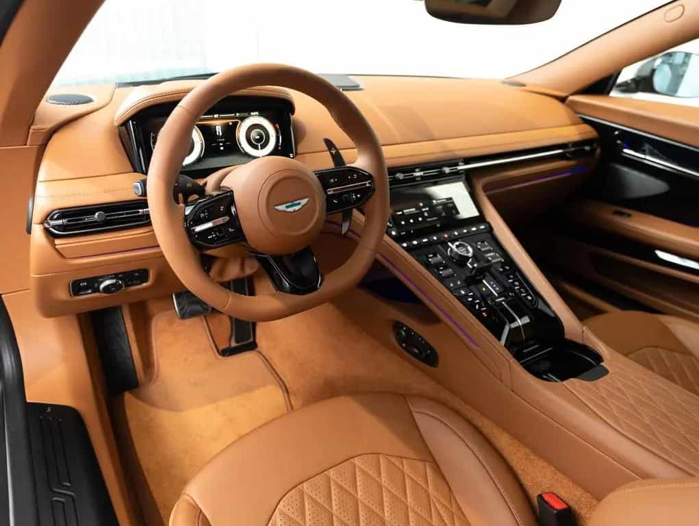 Aston Martin DB12 4.0 V8 null-photo-5