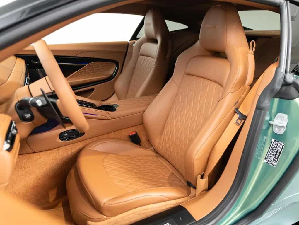 Aston Martin DB12 4.0 V8 null-photo-9