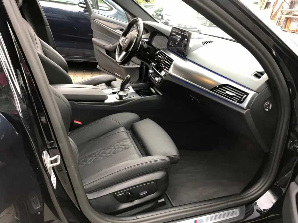 BMW 520 d Touring*M-SPORT*LEDER*PANO*PROFNAVI*LED*KLI 12/2022-photo-10