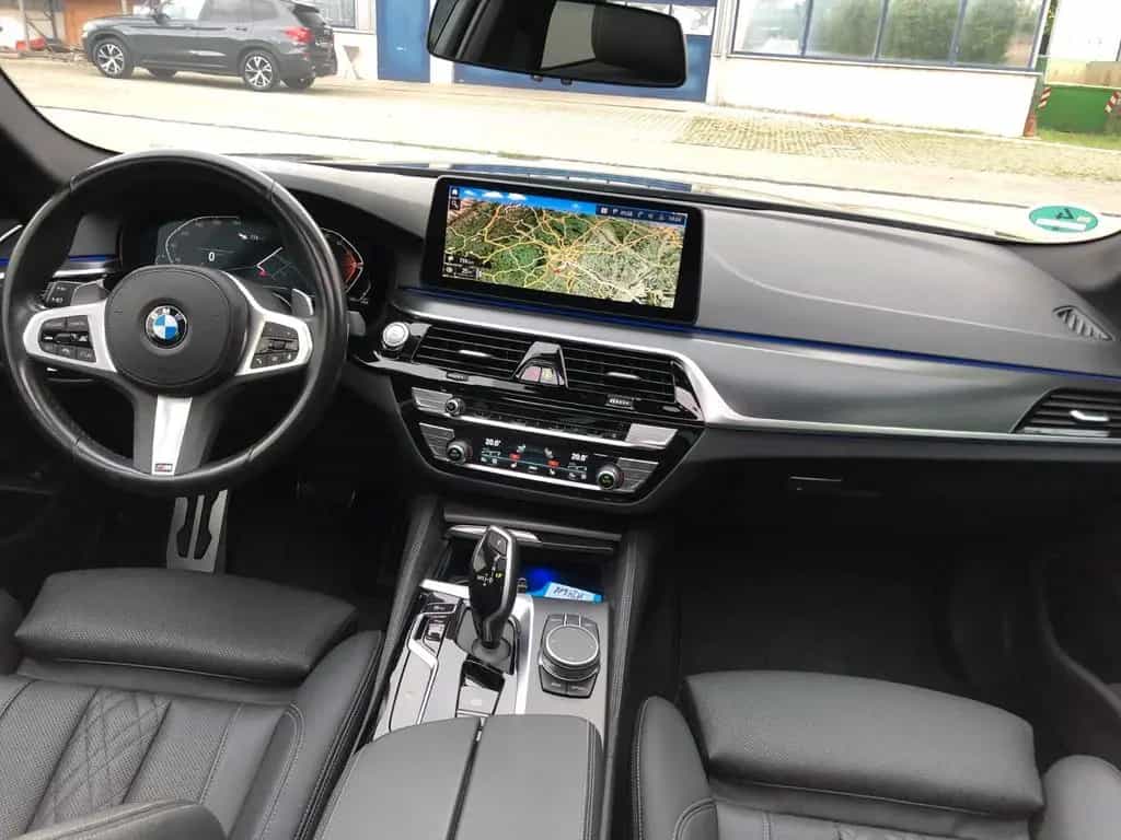 BMW 520 d Touring*M-SPORT*LEDER*PANO*PROFNAVI*LED*KLI 12/2022-photo-18