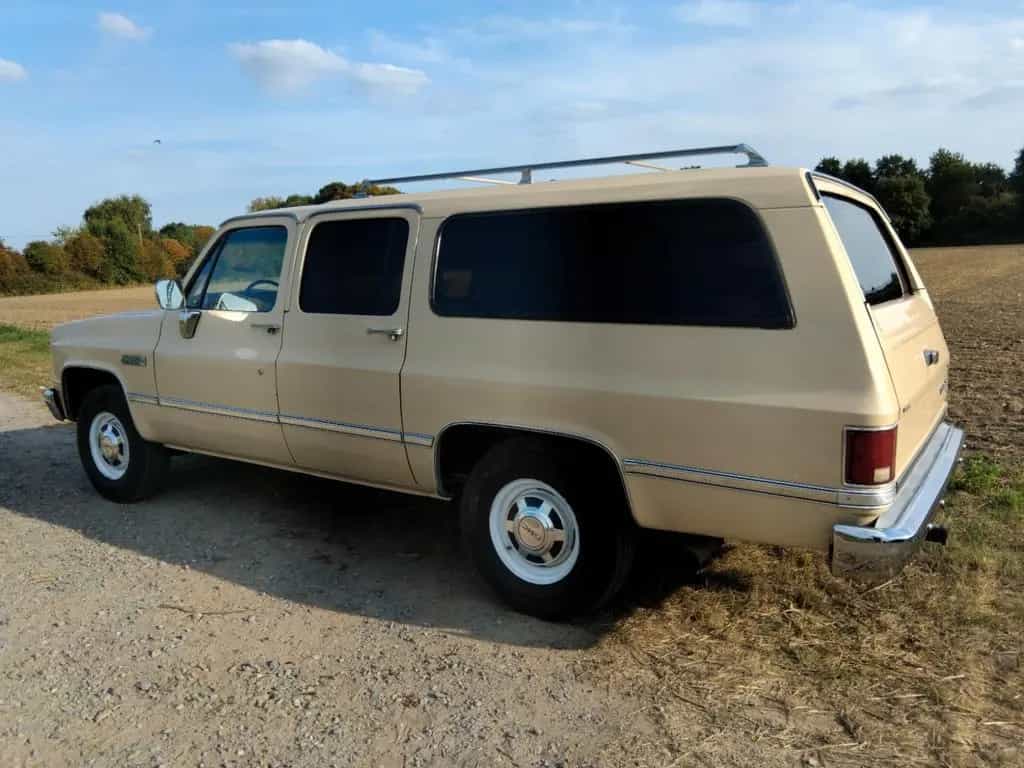 GMC Other Suburban 02/1988-photo-10