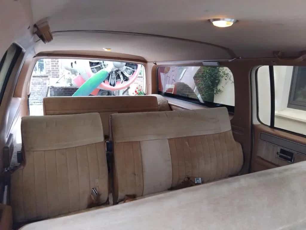 GMC Other Suburban 02/1988-photo-11