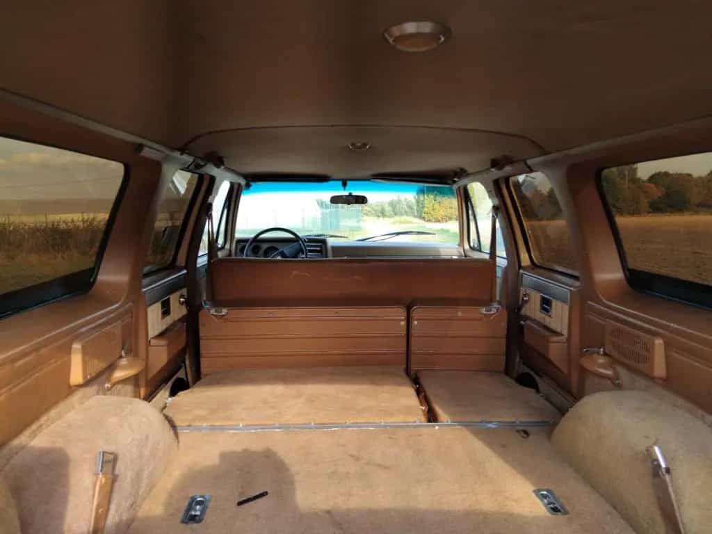 GMC Other Suburban 02/1988-photo-14