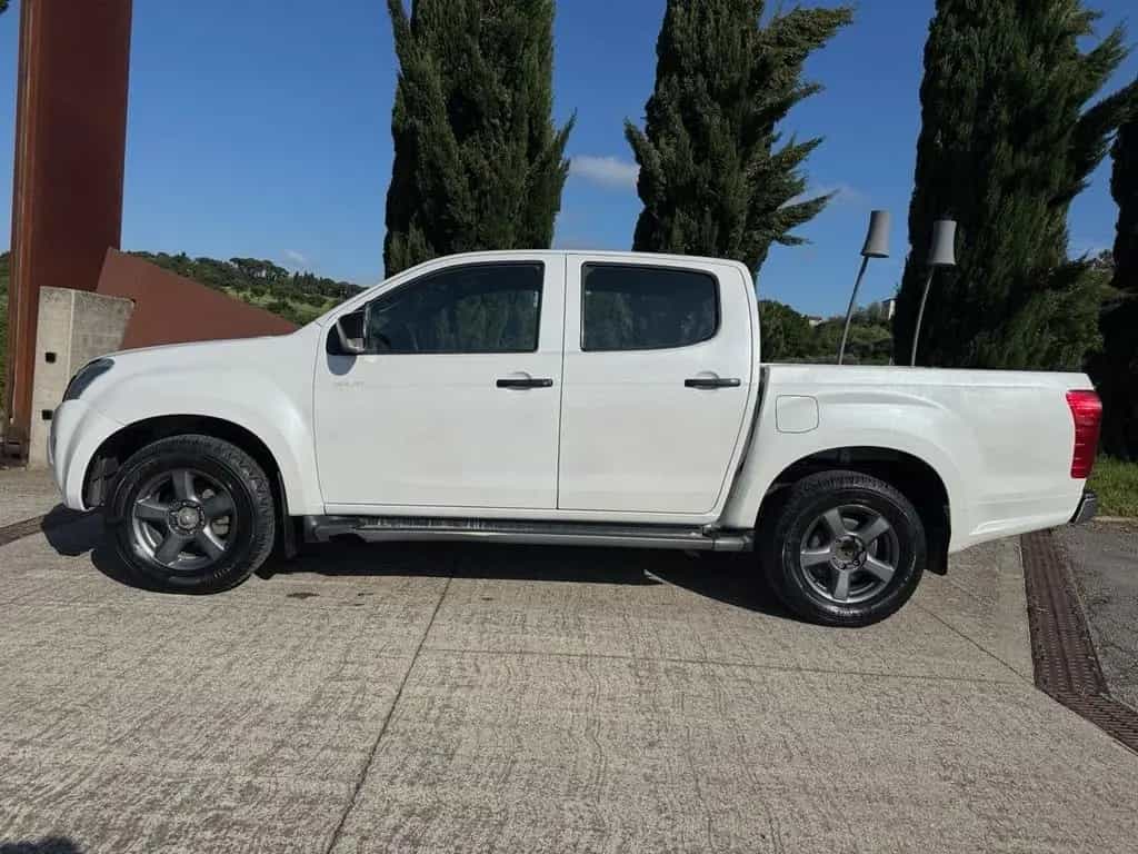 Isuzu D-Max 2.5 Crew Cab Quasar A/T 4WD 11/2016-photo-7