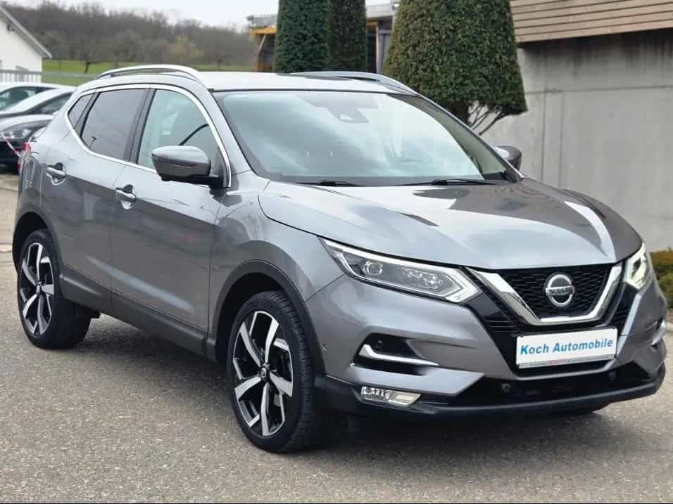 Nissan Qashqai Tekna * LED*360 CAM* Leder* 2.Hand 02/2020-photo-2