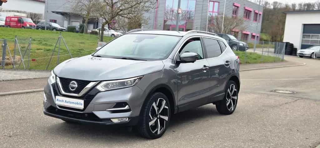 Nissan Qashqai Tekna * LED*360 CAM* Leder* 2.Hand 02/2020-photo-3