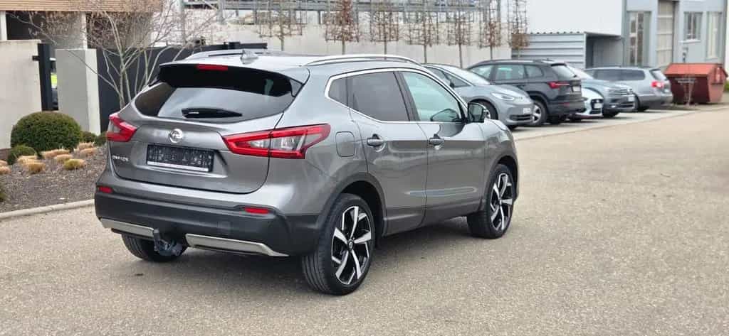 Nissan Qashqai Tekna * LED*360 CAM* Leder* 2.Hand 02/2020-photo-5