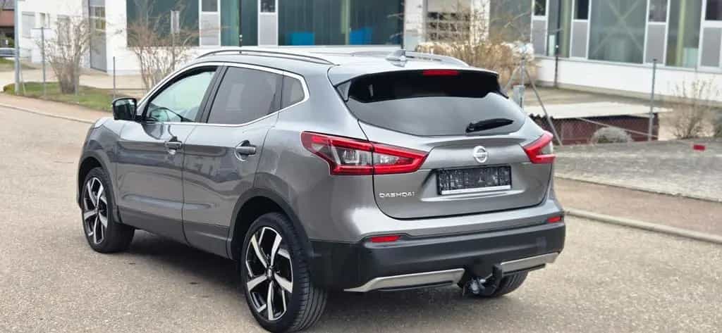 Nissan Qashqai Tekna * LED*360 CAM* Leder* 2.Hand 02/2020-photo-6