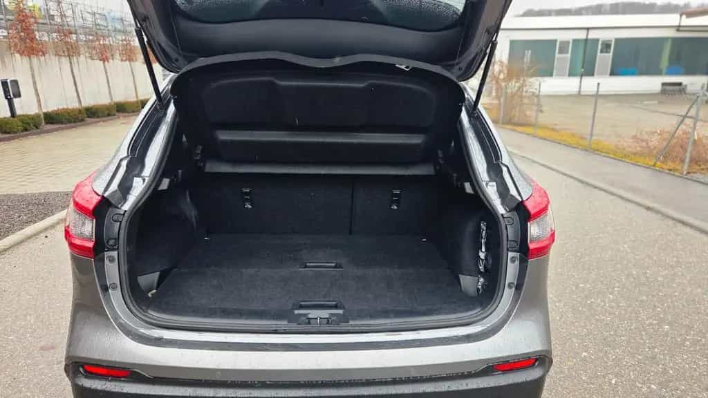 Nissan Qashqai Tekna * LED*360 CAM* Leder* 2.Hand 02/2020-photo-9