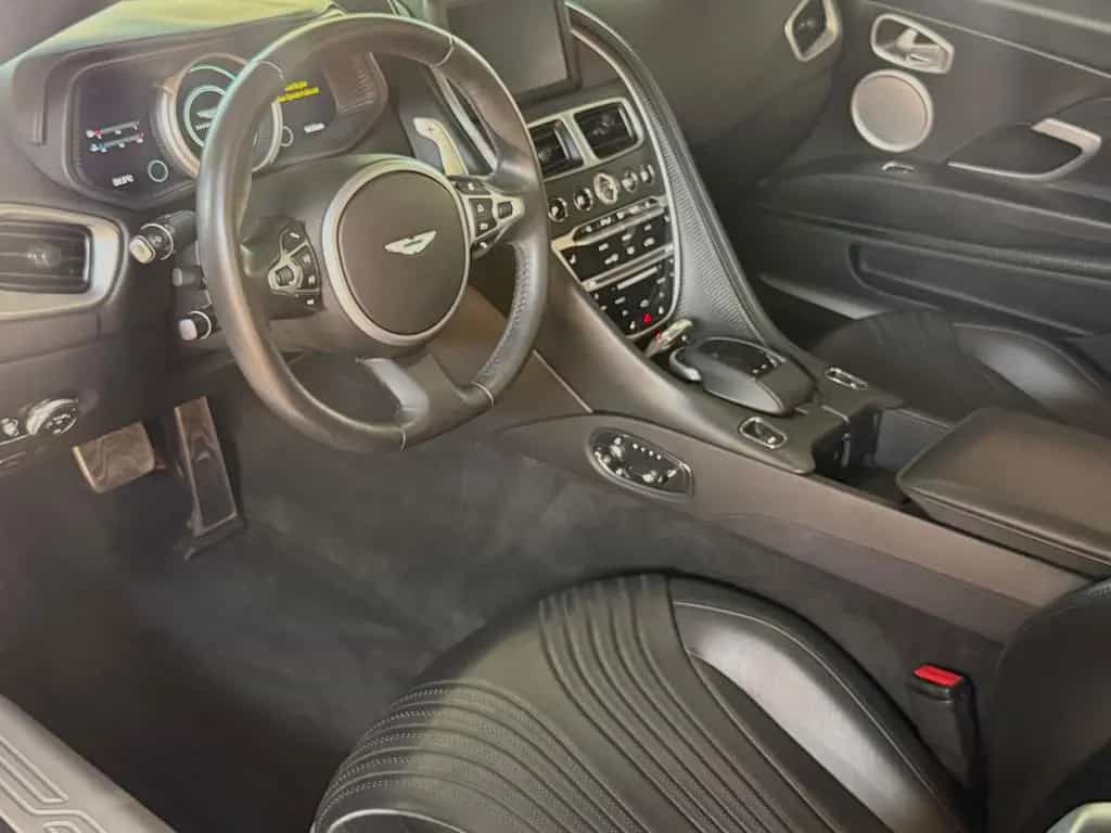 Aston Martin DB11 4.0 V8 Volante++TRAUM KFZ++ 10/2019-photo-18