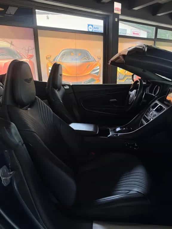 Aston Martin DB11 4.0 V8 Volante++TRAUM KFZ++ 10/2019-photo-25