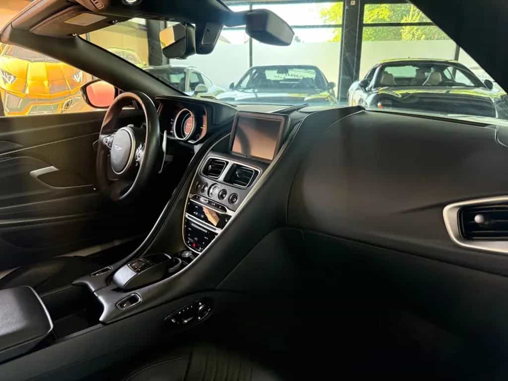 Aston Martin DB11 4.0 V8 Volante++TRAUM KFZ++ 10/2019-photo-26