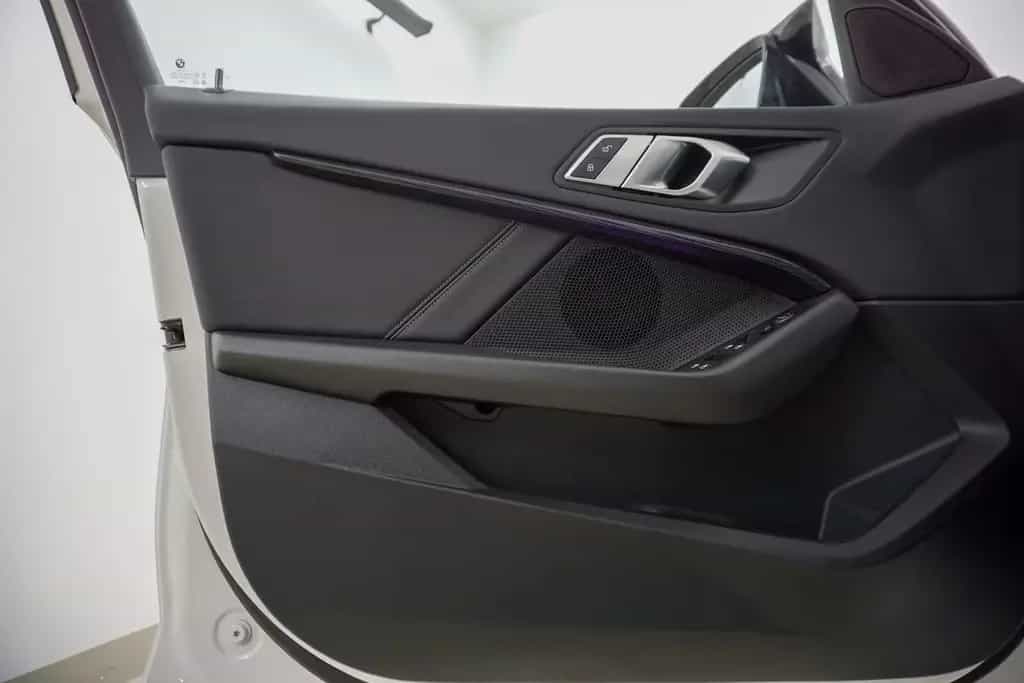 BMW 118 i Sport Line Pano Navi LED 11/2020-photo-12