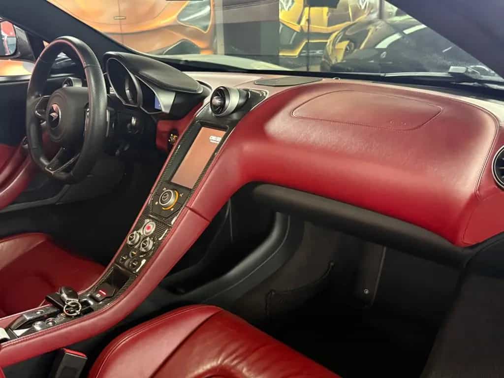 McLaren MP4-12C 3.8 V8++TRAUM KFZ++ 07/2013-photo-27
