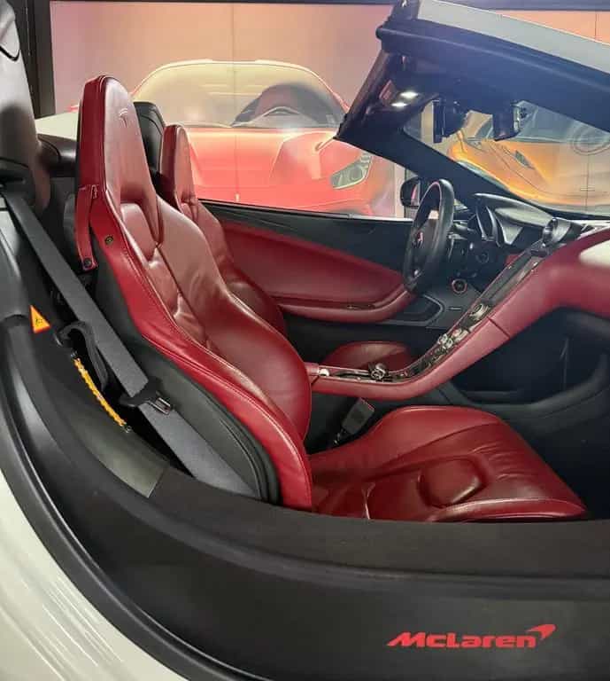 McLaren MP4-12C 3.8 V8++TRAUM KFZ++ 07/2013-photo-28