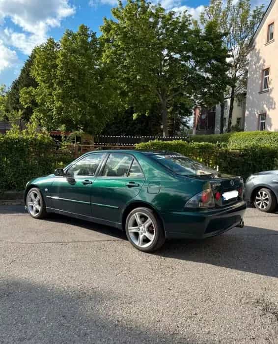 Lexus IS 200 IS200 2001 | Schalter | Remus | TÜV 06/27 12/2001-photo-0