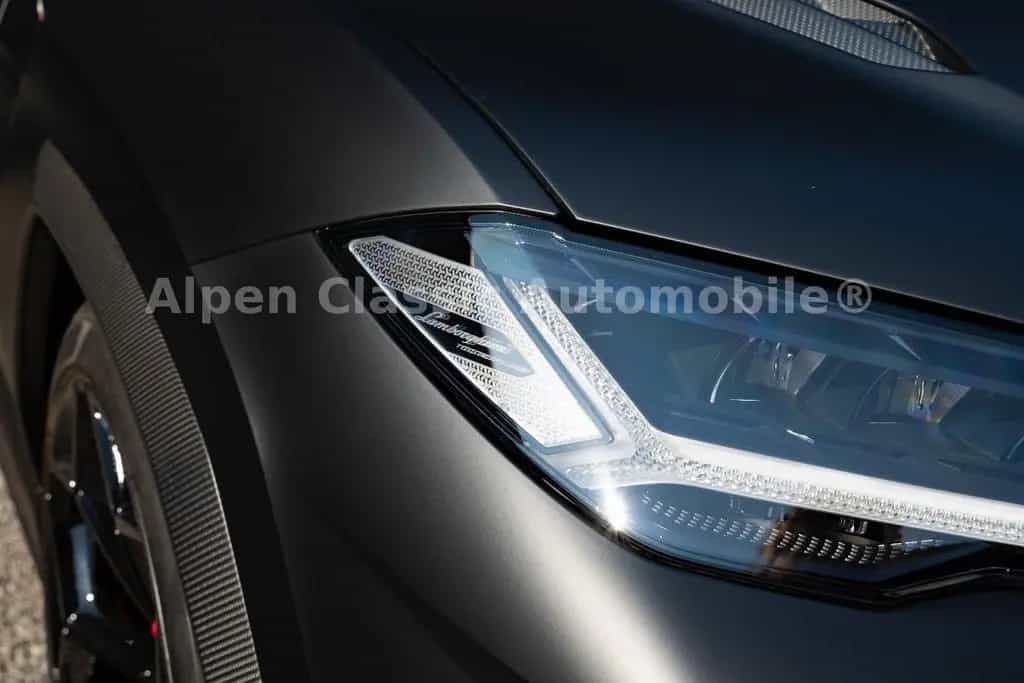 Lamborghini Urus Performante 23" Carbon, Nachtsicht, B&O 03/2023-photo-13