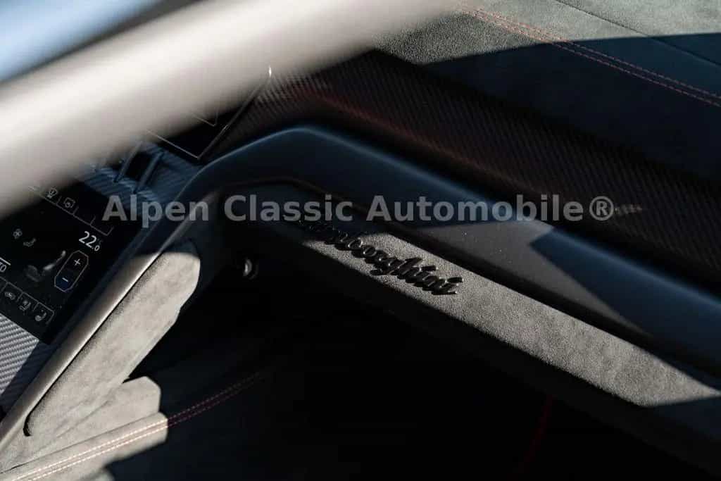 Lamborghini Urus Performante 23" Carbon, Nachtsicht, B&O 03/2023-photo-28