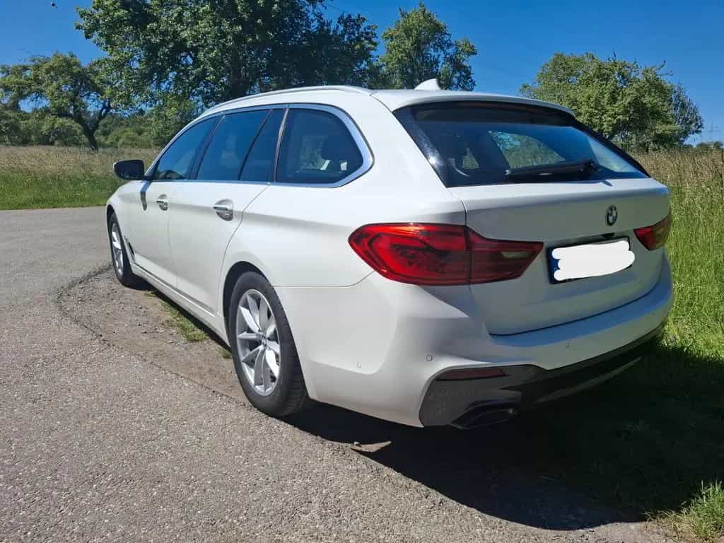 BMW 520 d T. lückenlos | AHK | Aufbereitet | Sound 11/2017-photo-1