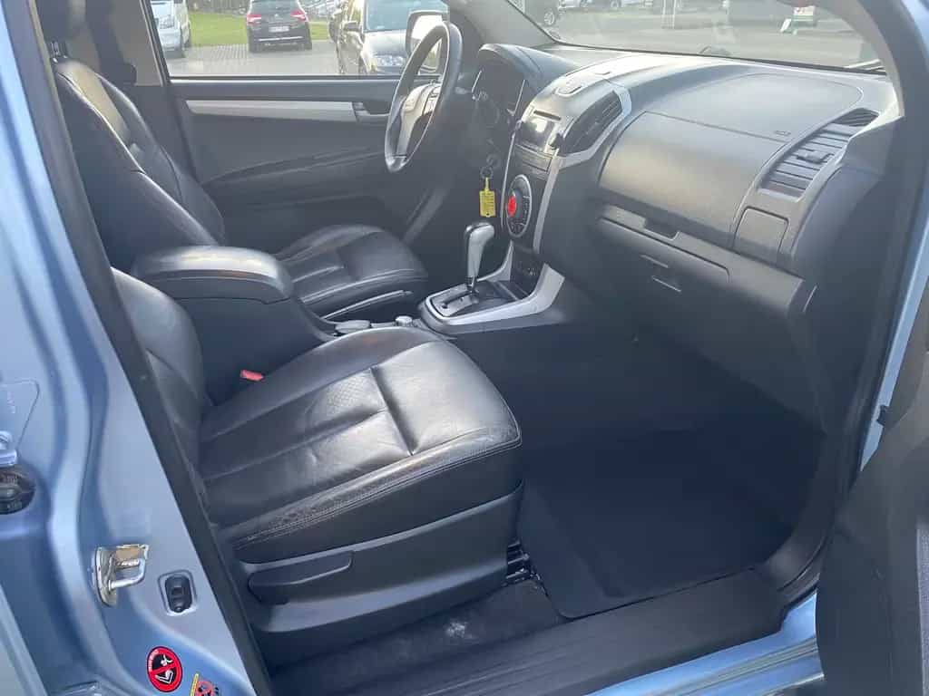 Isuzu D-Max Double Cab 4WD EDITION10 Premium 05/2016-photo-10
