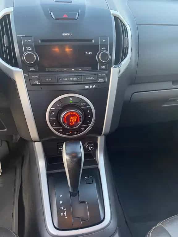 Isuzu D-Max Double Cab 4WD EDITION10 Premium 05/2016-photo-15