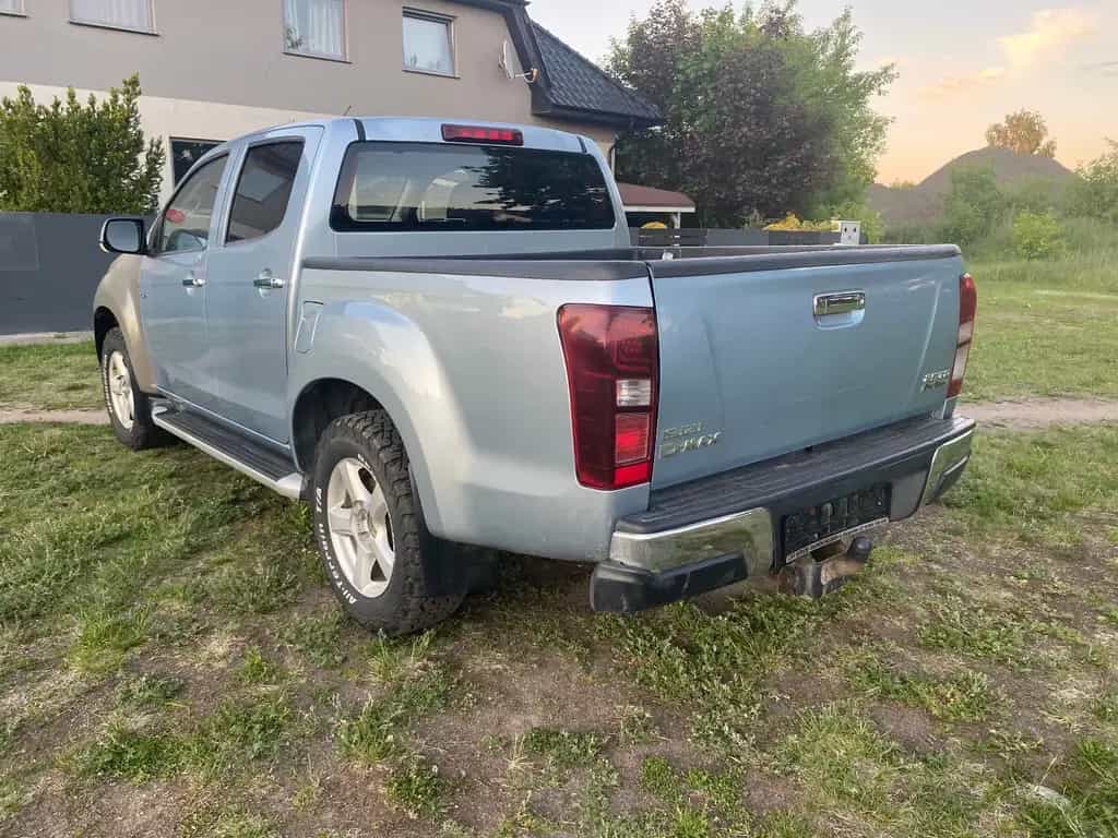 Isuzu D-Max Double Cab 4WD EDITION10 Premium 05/2016-photo-4