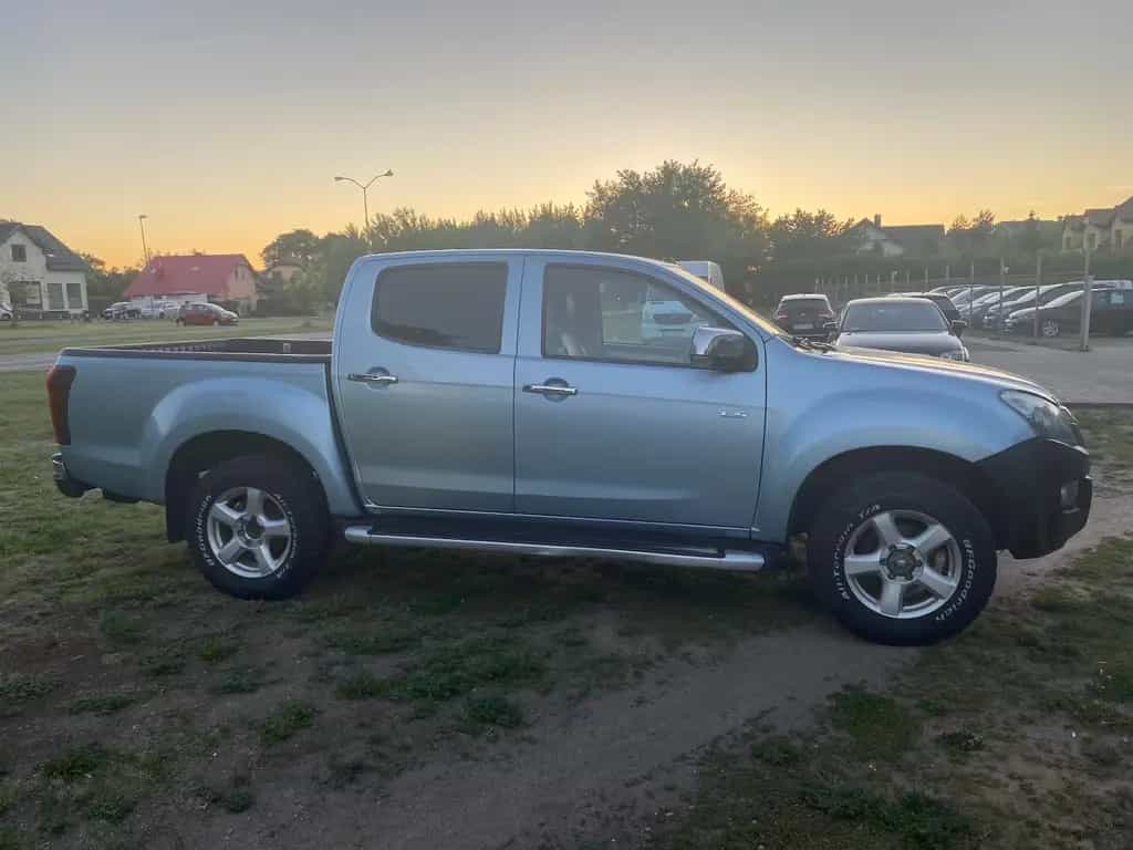 Isuzu D-Max Double Cab 4WD EDITION10 Premium 05/2016-photo-7