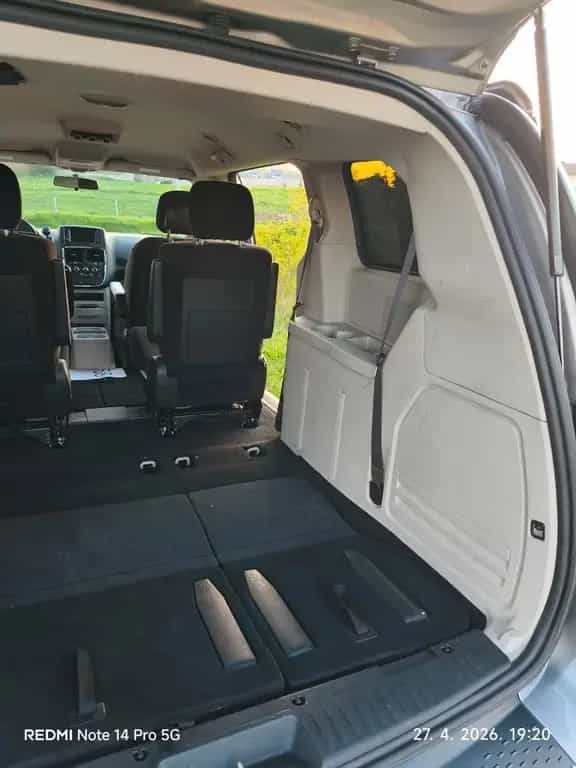 Dodge Grand Caravan 06/2016-photo-11
