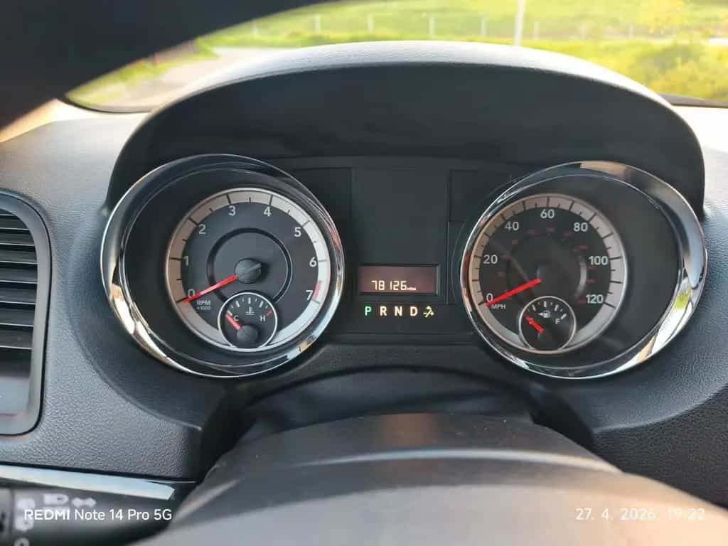 Dodge Grand Caravan 06/2016-photo-13
